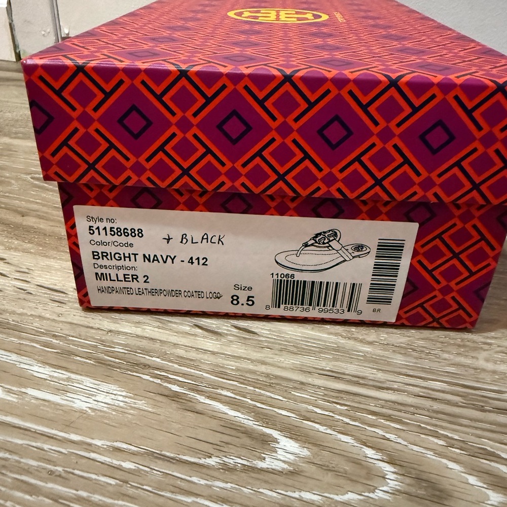 EUC Tory Burch Black Sandals with Box and Dust Bag - Picture 8 of 8